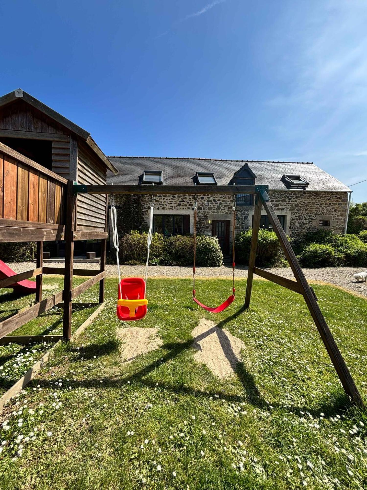 Emerald Coast Gites And Lodge Henansal Exterior photo